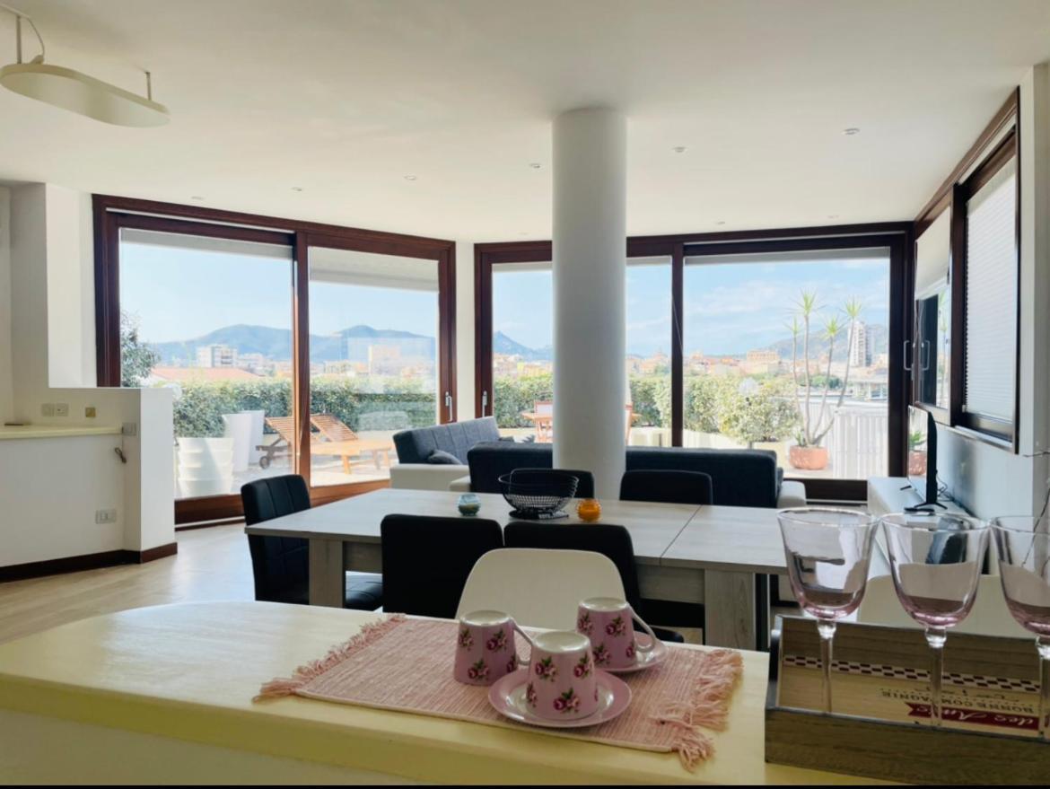 Sunny Rooftop Loft With Gorgeous Views Of Ольбія Екстер'єр фото